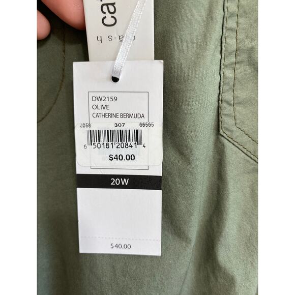 New with Tags Women's Olive Green Bermuda Shorts - Picture 9 of 13